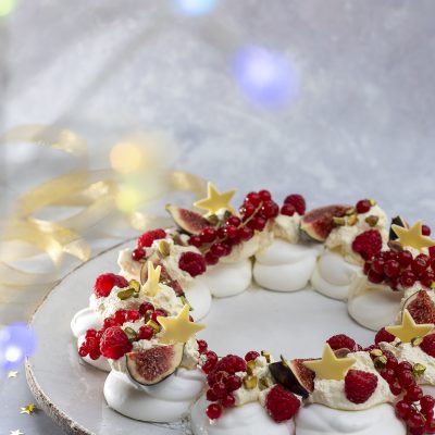 Christmas Day Sweet Centrepiece: Fruited Christmas Meringue Wreath