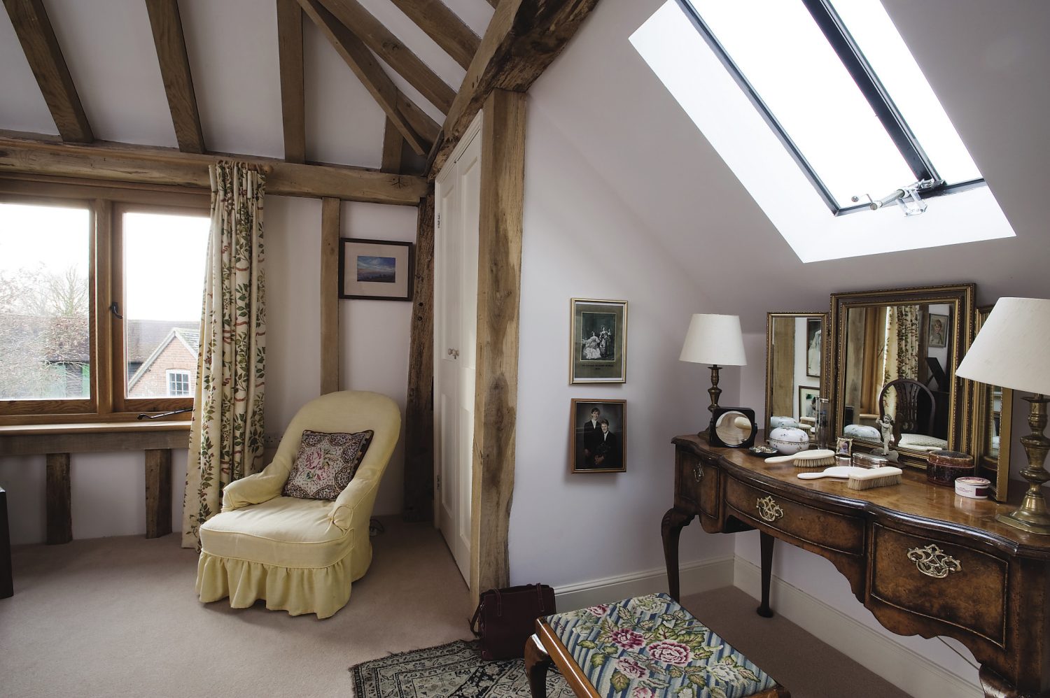 the couple’s bedroom has views towards both the North and South Downs.