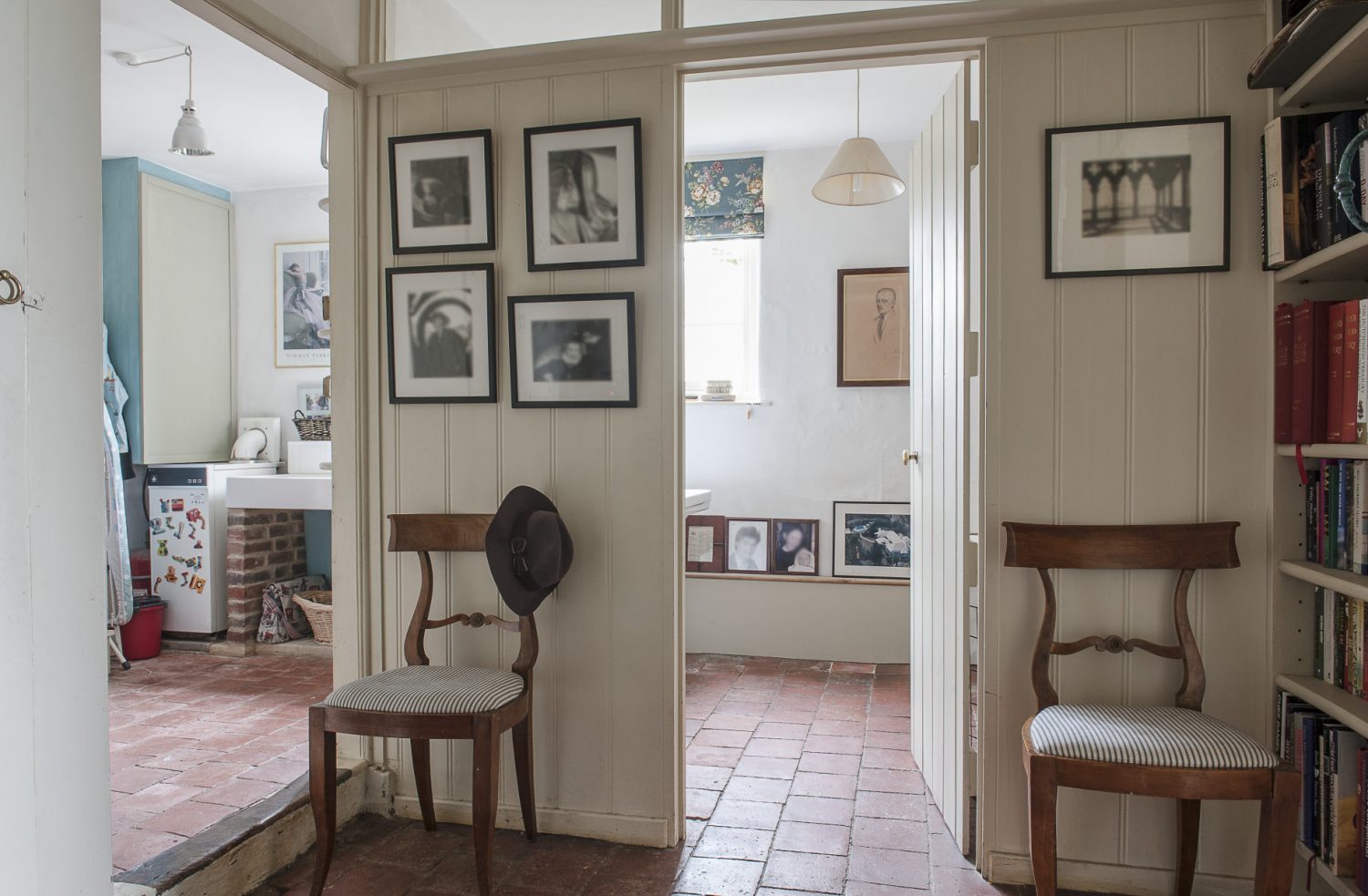 A door leads off the hallway into the downstairs loo and utility room. In most houses, the utility room is an afterthought, if a thought at all, but Francesca’s is a little haven. “I seem to spend so much time in here, I wanted it to be a pleasant space to work in,” she says