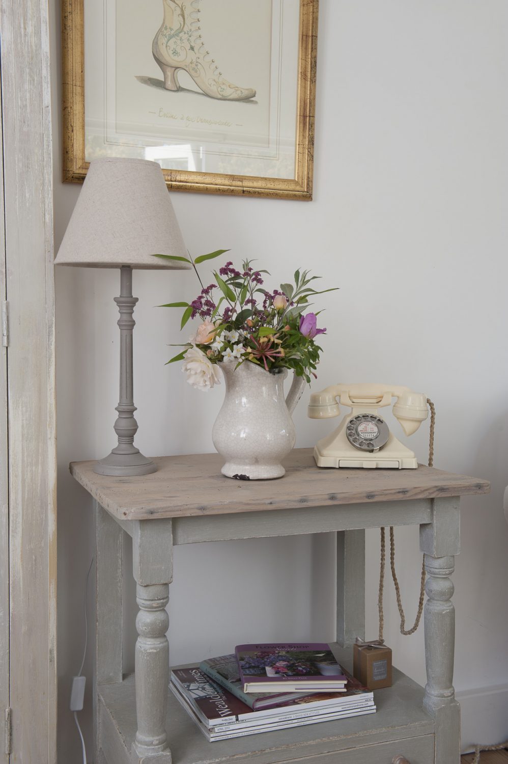 Farrow & Ball’s ‘All White’, used throughout the house, cleverly provides subtle variations of shade depending on the quality of the light and the angle it strikes wall or ceiling