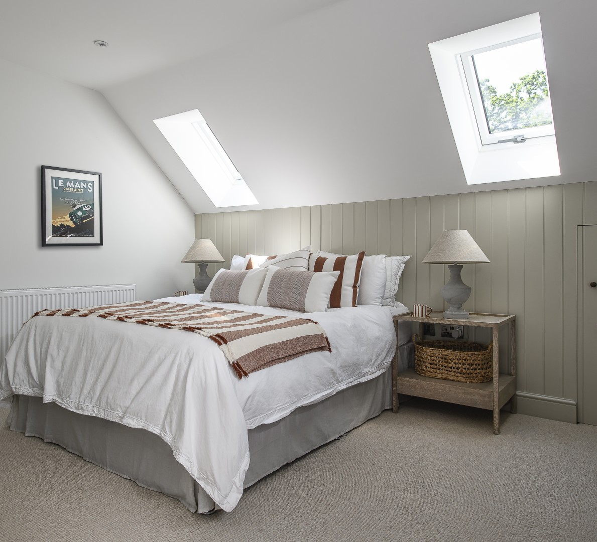 Right at the top of the house, the guest suite is a private and tranquil space