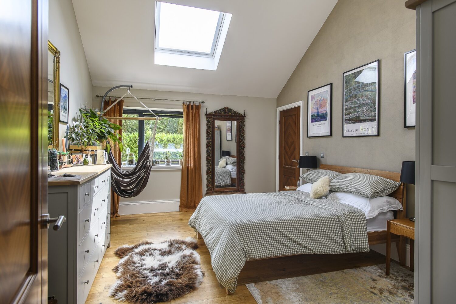 Other bedrooms each carry their own personality, with playful textures, striking wallpapers, and a warmth that makes them inviting rather than showy.