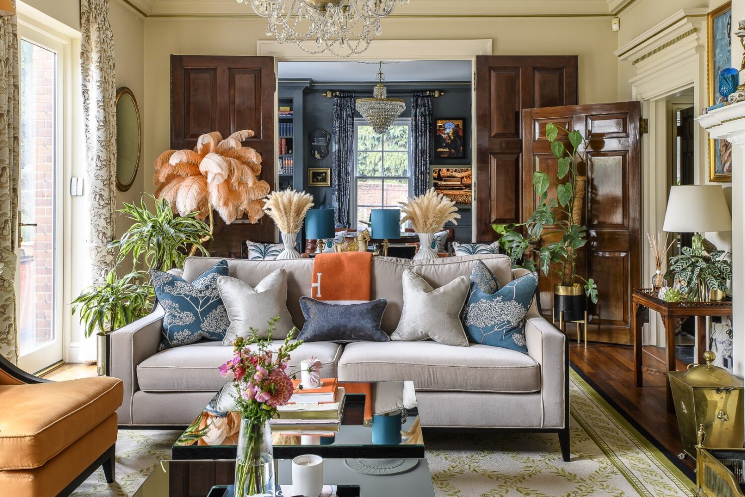 At the heart of the house lies the long drawing room, which opens directly onto the outside terrace.
