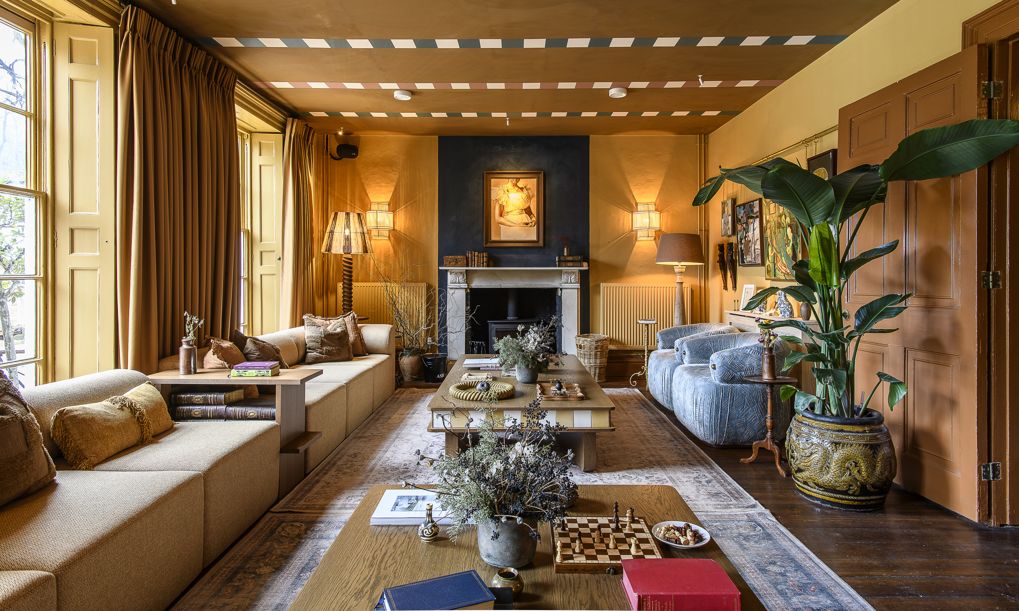 The Parlour is the hotel’s all-day members’ space, featuring artwork by Jo Dumpleton and Mary West